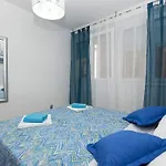 Apartment Bal