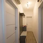 Apartment Bal *